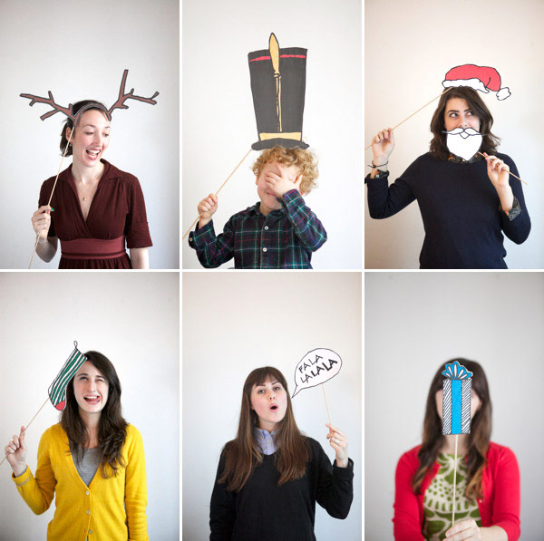 Holiday Photobooth Props + Free Printable
