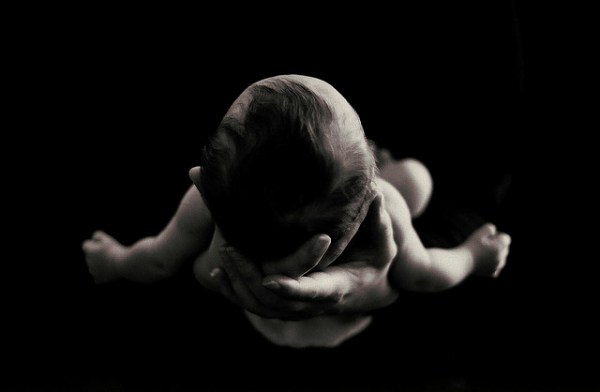 Newborn Photography Posing Guide