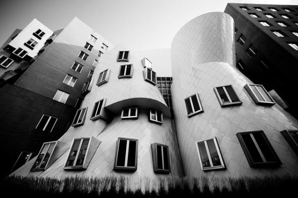 A Brilliant Beginner's Guide to Architectural Photography